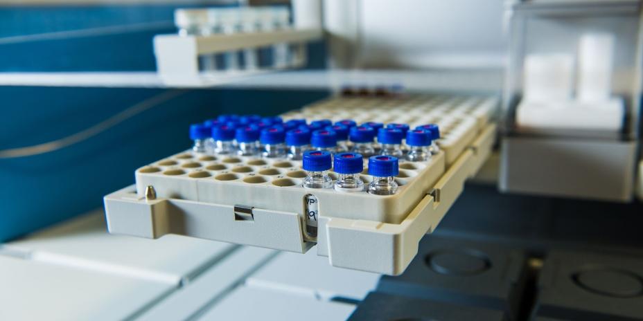 samples going into mass spectrometer